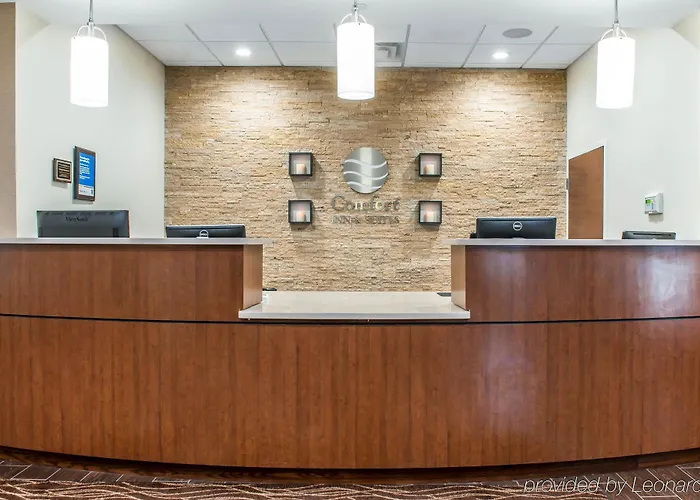 Hotel Comfort & Pittsburgh 2*